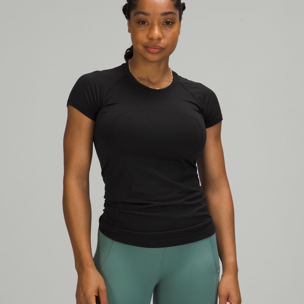 Lululemon swiftly tech short sleeve